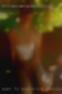 Open to Gonzales, LA nude exploring new things!