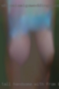 Tall, handsome from Benton, IL with a good size cock. Tall, handsome from Benton, IL with a good size cock.
